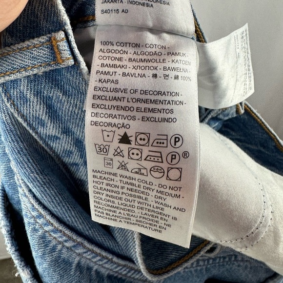 Levi’s Wedgie Straight Distressed High Rise Jeans in Light Blue Size 29 - Picture 9 of 10